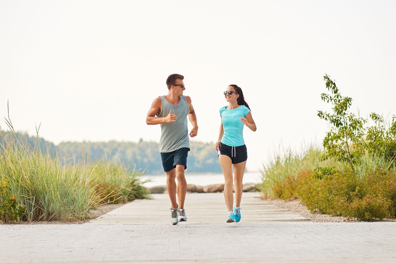 Tập thể dục rèn luyện hằng ngày giúp cho lượng calo trong cơ thể được đốt cháy, mỡ thừa Tập thể dục rèn luyện hằng ngày giúp cho lượng calo trong cơ thể được đốt cháy, mỡ thừa